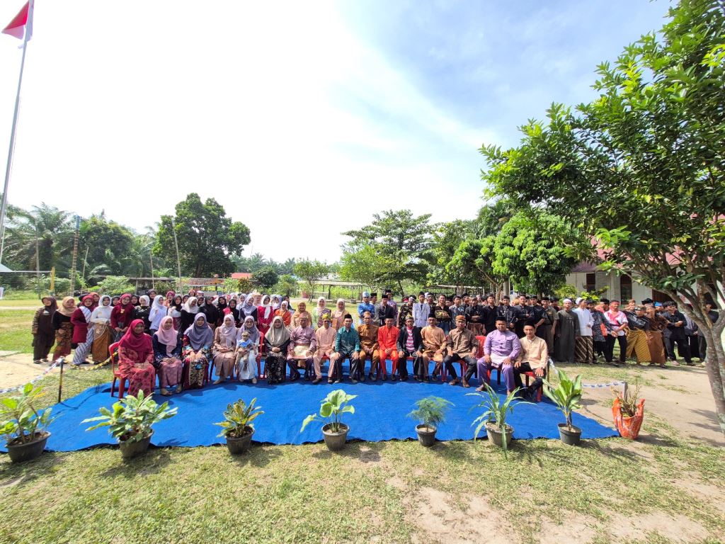 â€‹Cultivating Fighting Spirit, Tebuireng 3 Vocational School Involves Teachers and Students in Heroes Day Competition
