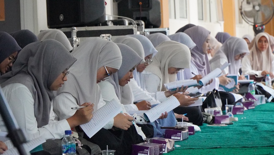 Hari Santri Nasional: Menghargai Proses Santri dalam Belajar dan Memperbaiki Diri
